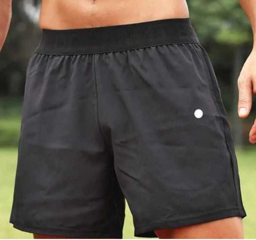 2024 Lu Lu Lemen Men Yoga Sports Shorts Outdoor Fitness Quick Dry Solid Color Casual Running Quarter Thin Pants All Sorts Fashion