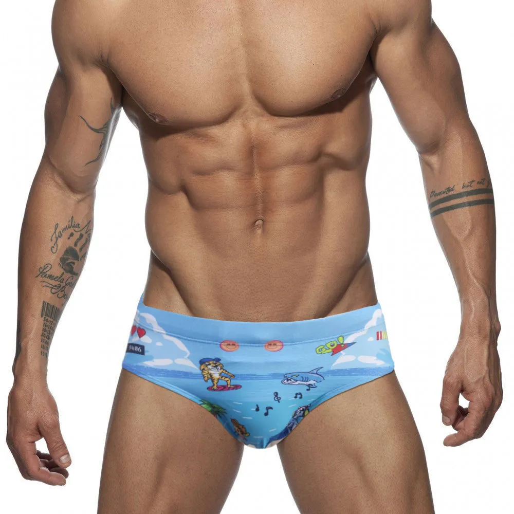 Costumi da bagno da uomo Cartoni animati Videogiochi Divertimento Nuoto Spiaggia Triangolo Pantaloncini Trunks Bikini Moda uomo europeo e americano 230630