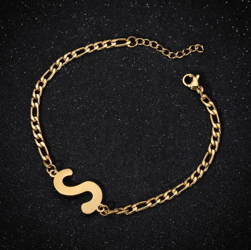 Bracelet pour femme polyvalent de mode classique 26 alphabet anglais Bracelet pour couple Bracelet en métal européen et américain pour femme Cadeau