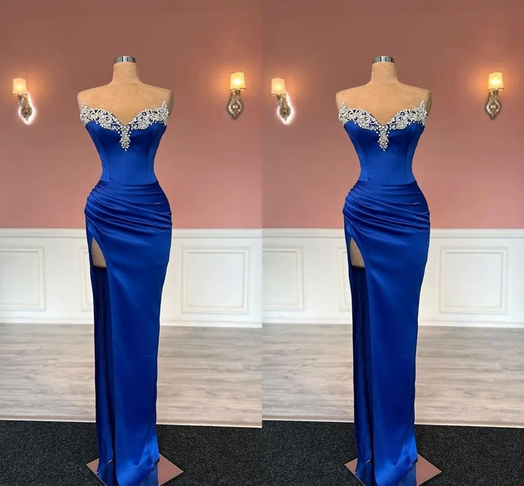 Sexy Royal Blue Plus Size Vaina Vestidos de baile para mujeres negras Plisados Con cuentas Drapeado Lado alto Dividir Ropa formal Desfile de cumpleaños Segunda recepción Vestidos de fiesta