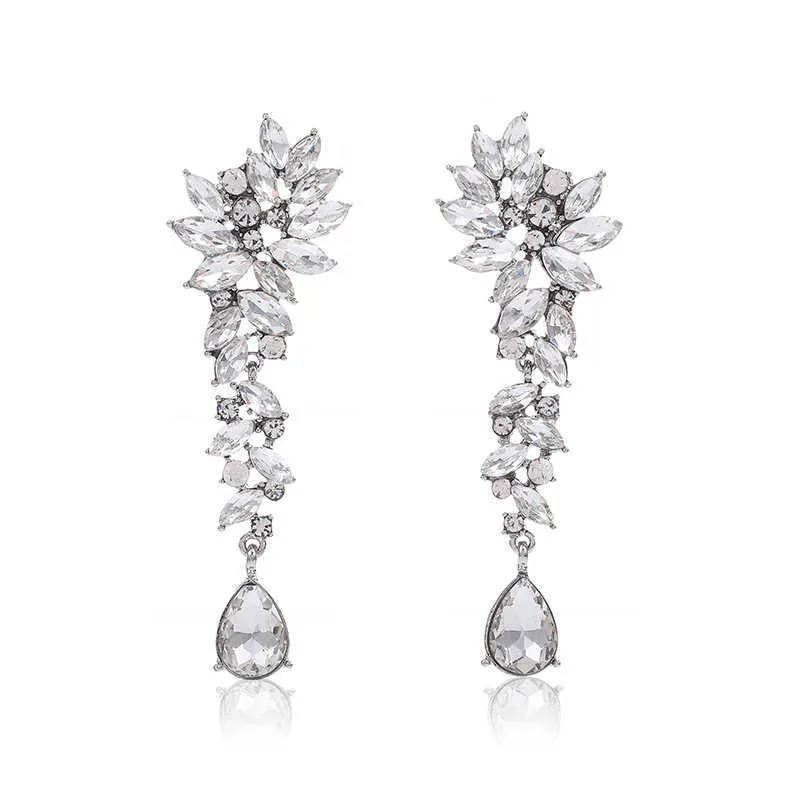 Charme Nouvelle Mode Sexy Boucles D'oreilles Forme De Goutte D'eau Personnelle Mariée Robe De Mariée Accessoires 230630