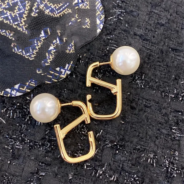 Designer Stud Earring V Brand Charm Pearl Earing Women Fashion Hoop Jewelry Luxury Metal Crystal Earring Jeweler Woman's Gifts Xnm8
