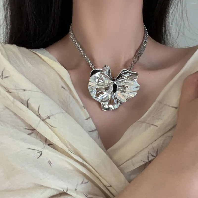 Choker Egirl Übertreibung Metall Blume Halskette Hip Hop Bling Strass Ketten Für Frauen Hochzeit Party Harajuku Schmuck
