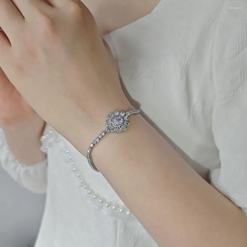 Armreif 2023 Prinzessin Armband für Frauen Jubiläumsgeschenk Schmuck Großhandel Moonso S8245