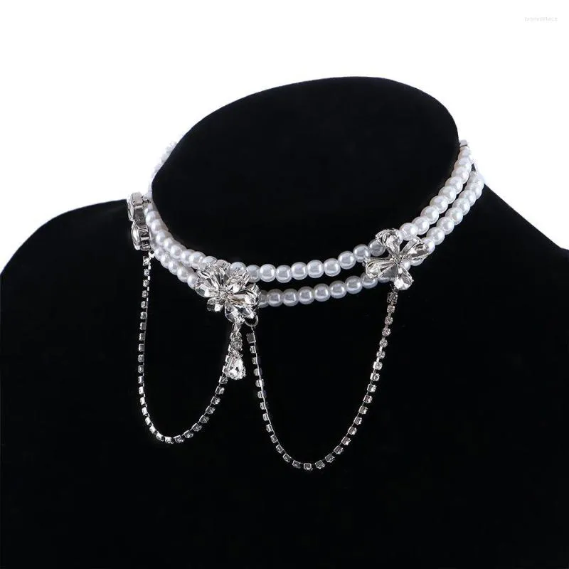 Girocollo dolce elegante stile coreano strass catena a rete femminile collana multistrato clavicola perla barocca