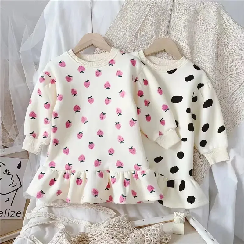 Girl's Dresses Fashion Baby Girls' Sweater Dress Warm Autumn Winter Toddler Child Splicing Pleated Polka Dot Princess Kids Clothing 1 10Y 230928