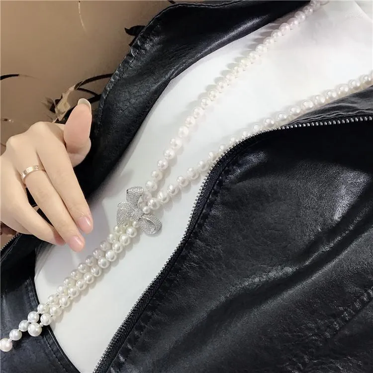 Chaînes Zi You Bijoux de mode pour femmes Micro Incrusté Zircon Accessoires Collier de perles d'eau douce Pendentif Gland Longue chaîne de pull