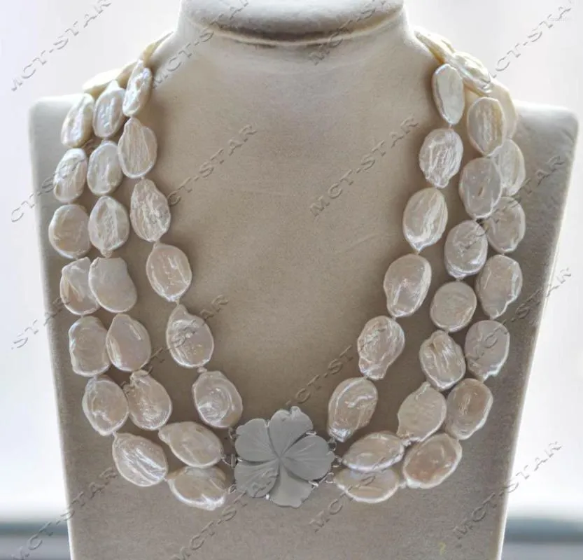 Chaînes Z12874 Lustre 3Row 18 "19mm Collier de perles ellipsoïdes blanches