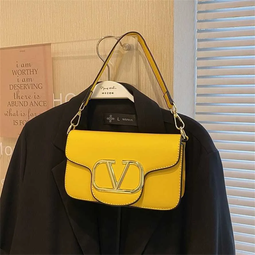 Purses! | Coach handbags outlet, Designer handbags on sale, Ladies designer  handbags