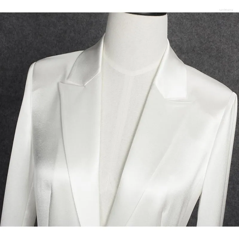 Monochrome top ladies suits