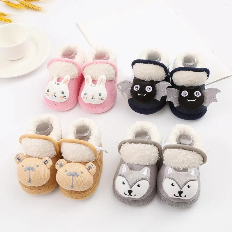 Bottes mignon dessin animé bébé chaussures épais chaud né antidérapant semelle souple en peluche filles infantile enfants premiers marcheurs hiver