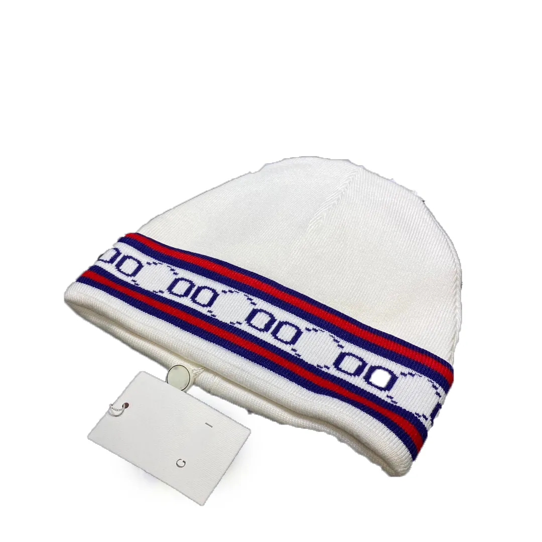 Designer Beanie Luxo Chapéu de Inverno Malha Bonnet Homens e Mulheres Quente Cap Temperatura Adequado para Ski Caps Golf Clássico Carta Impressão Malha 4 Cores Verifique Nice