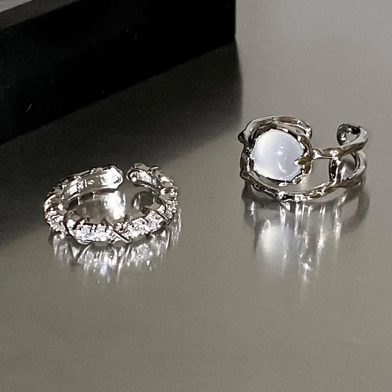 Anillo de piedra lunar de diseño minoritario, anillo abierto Ga de alta calidad con incrustaciones de diamantes para mujer, anillo de dedo índice, anillo de autodisciplina francés