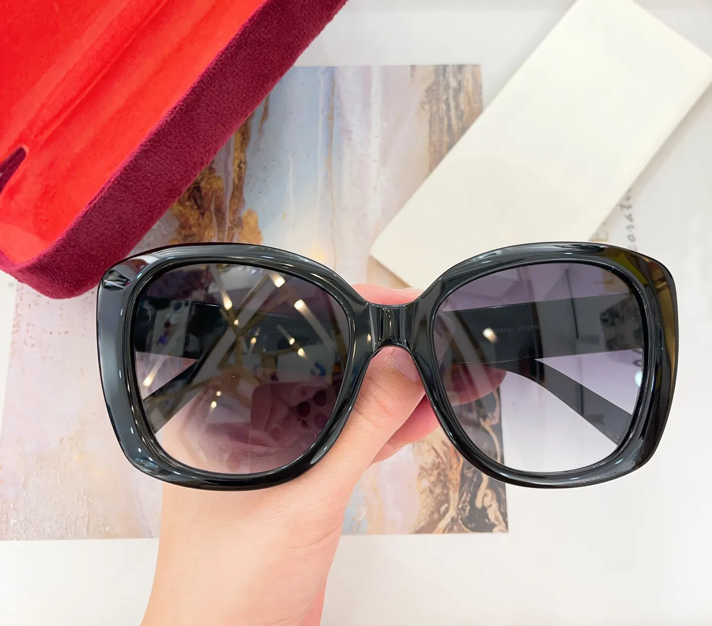 Shaded top eye sunglasses