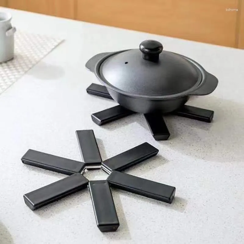 Conjuntos de talheres Dobrável Pot Mat Almofada de Isolamento Térmico Dobrável Acessórios de Cozinha Mesa Anti-Slip Resistente Almofada Placemat Titular