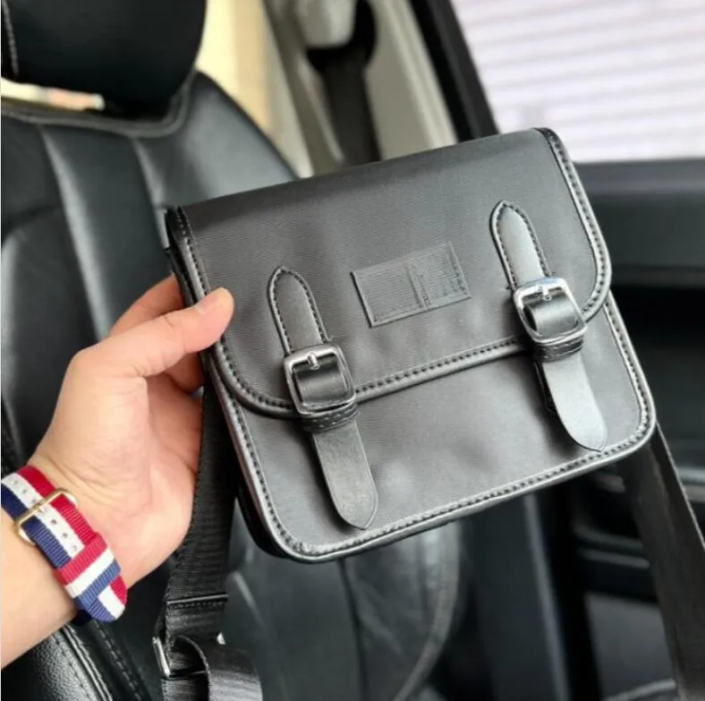 2024 High end Novo Estilo Bolsa de Ombro Moda Clássica Xadrez Combinação de Algodão Bolsa Mensageiro de Couro Bolsa Crossbody Bolsa de Ombro Tamanho 16/18/7cm