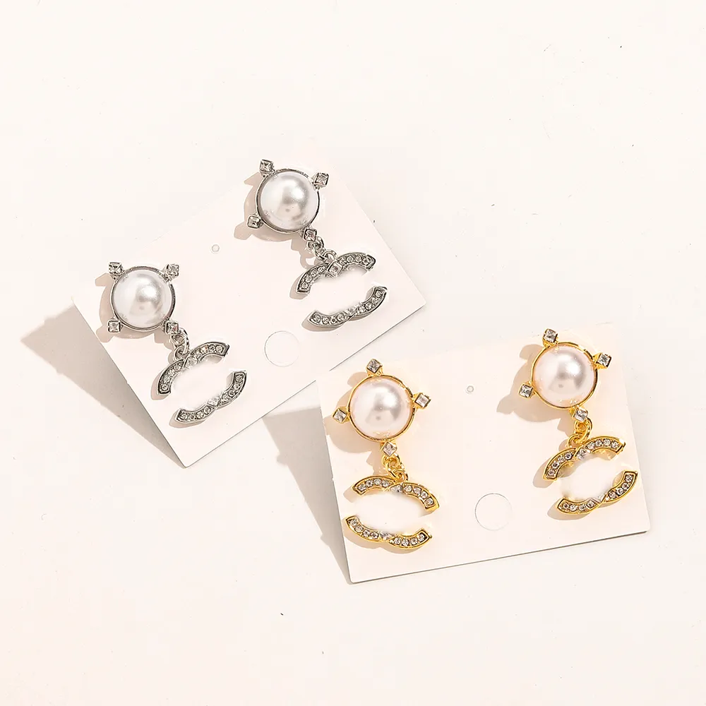 18K Plaqué Or Marque De Luxe Designers Lettres Stud En Acier Inoxydable Géométrique Célèbre Femmes Cristal Strass Perle Boucle D'oreille De Noce Bijoux Accessoires