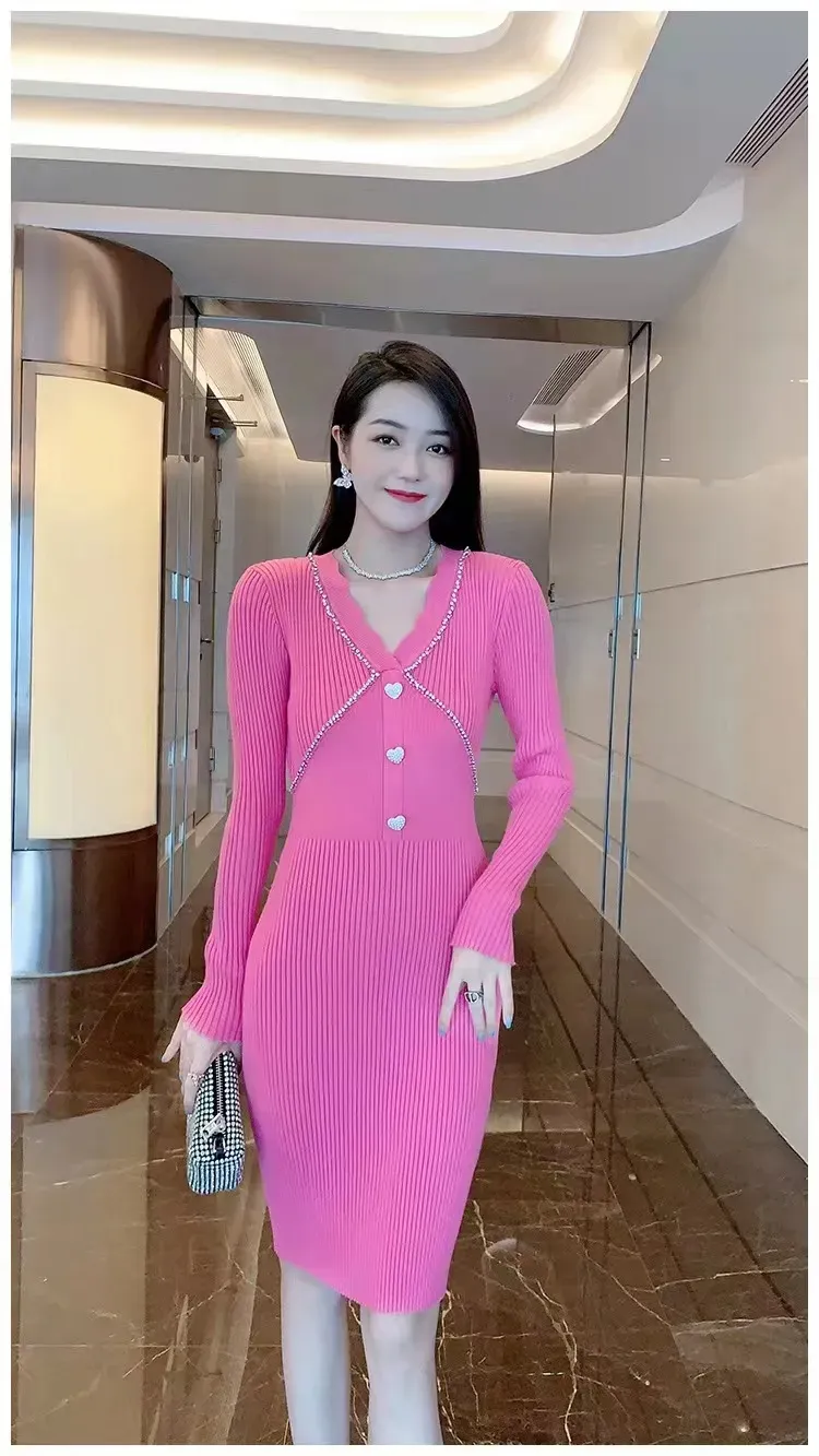 Slim Knitted Dress with Beaded V-Neck and Long Sleeves for Women - Autumn/Winter Casual Fashion