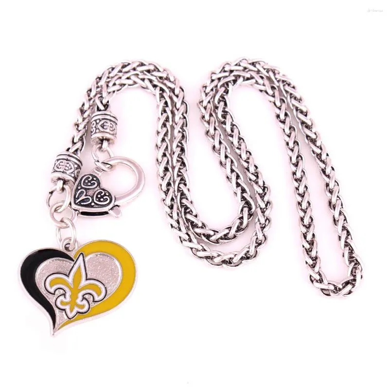 Pendant Necklaces Selling Alloy Heart-shaped Super Sport Charms Team Mixed Design American Football Wheat Chain Necklace