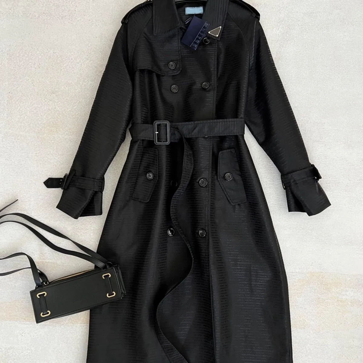 P0022 Designer Moda Primavera Autunno Vintage Colore nero Lungo Trench da donna Manica lunga Tasche con bottoni Telai Trench