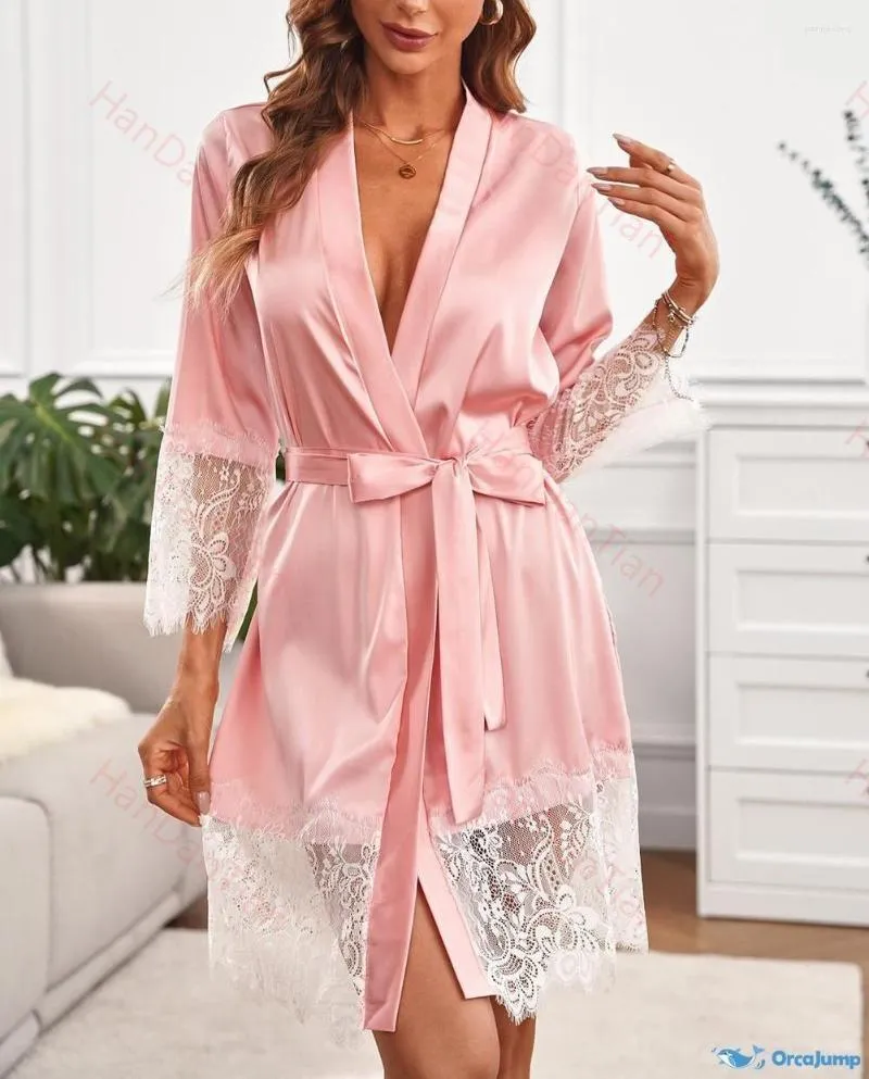 Kvinnors sömnkläder Silkrock för kvinnor boudoir brud bröllopsklänning rosa satin kimono med spetsar trimmar