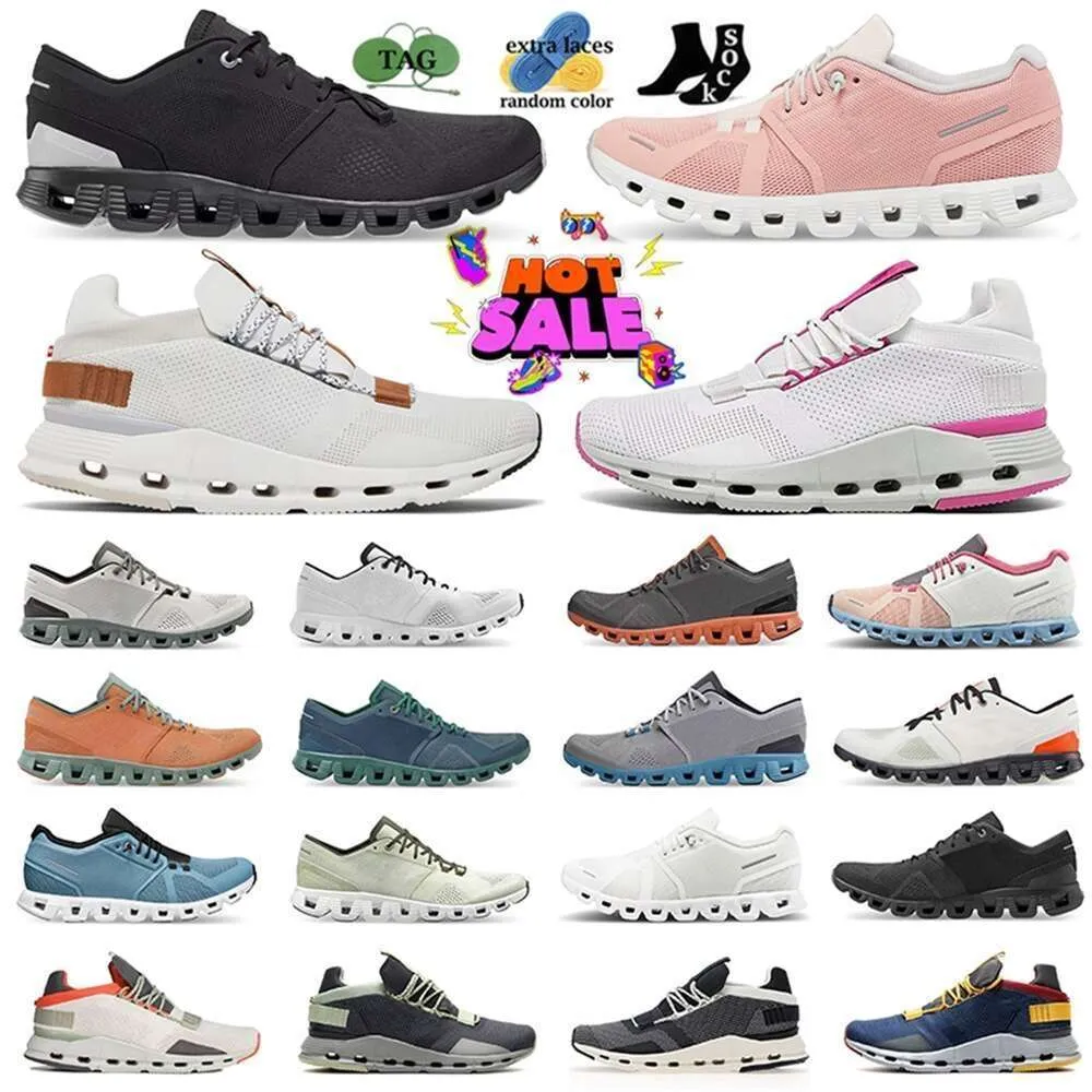 أحذية مصممة عالية الجودة الرجال يركضون 2024 Women Cloud Designer Sneakers Pink Triple White Blue Mens Womens Outdoor Sports Trainers Free Shipping Black Cat 4