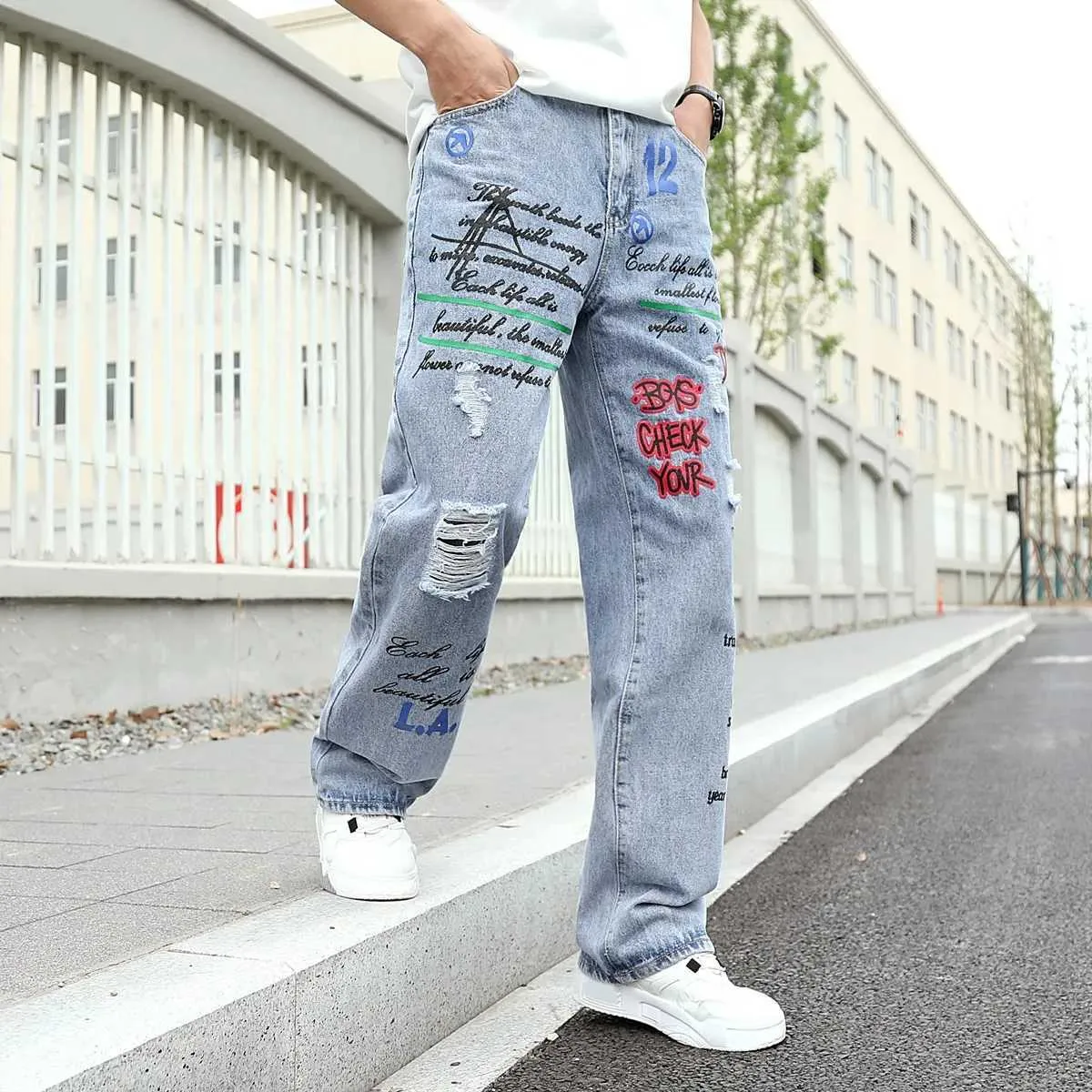 Mens Graffiti Print Gradient Hip Hop Jeans Trends 2022 Loose
