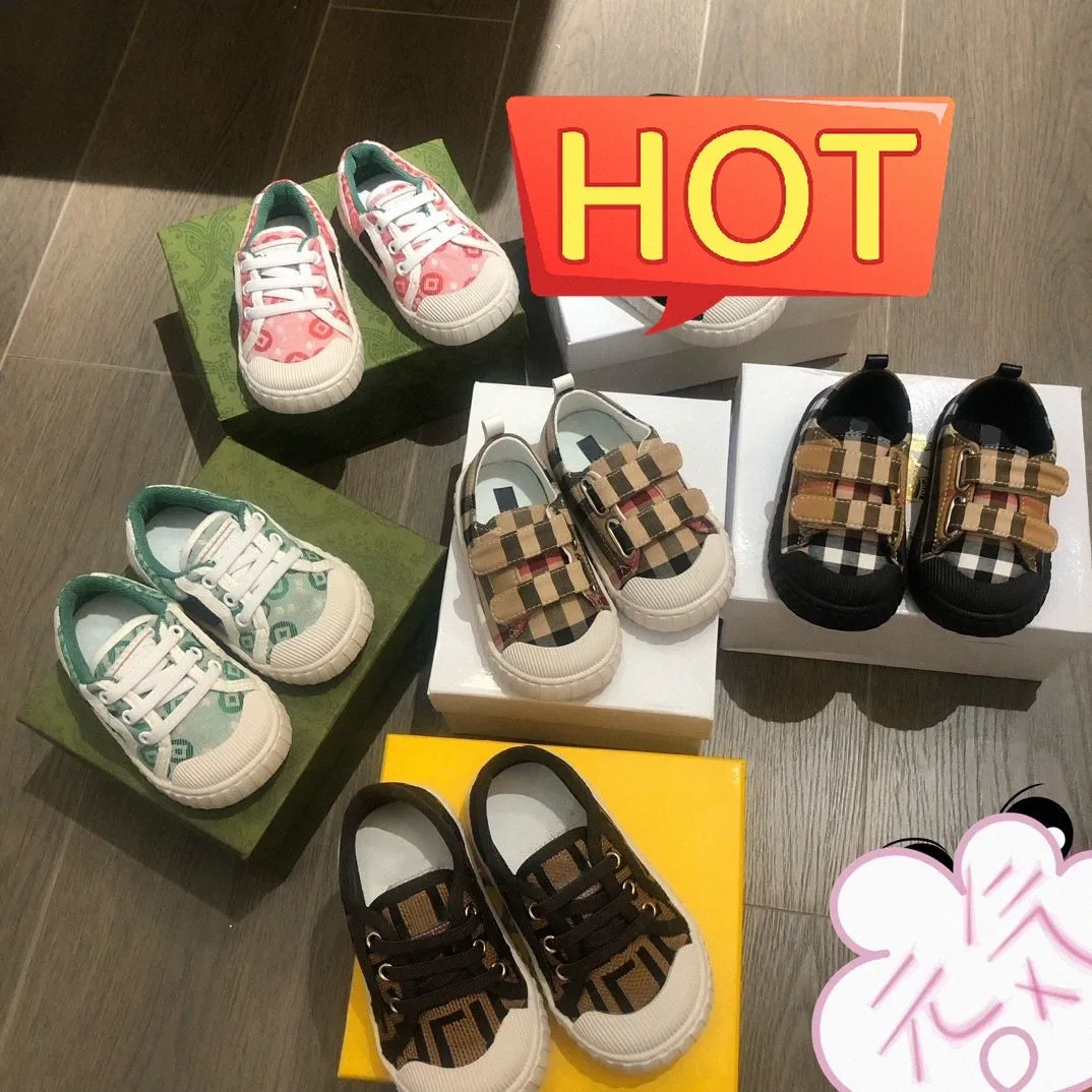 Baby designer barn skor småbarn skor pojkar flickor tainers gåva sko pojke sneakers spädbarn barn barn småbarn mode US 5C-8C med låda f5mc#