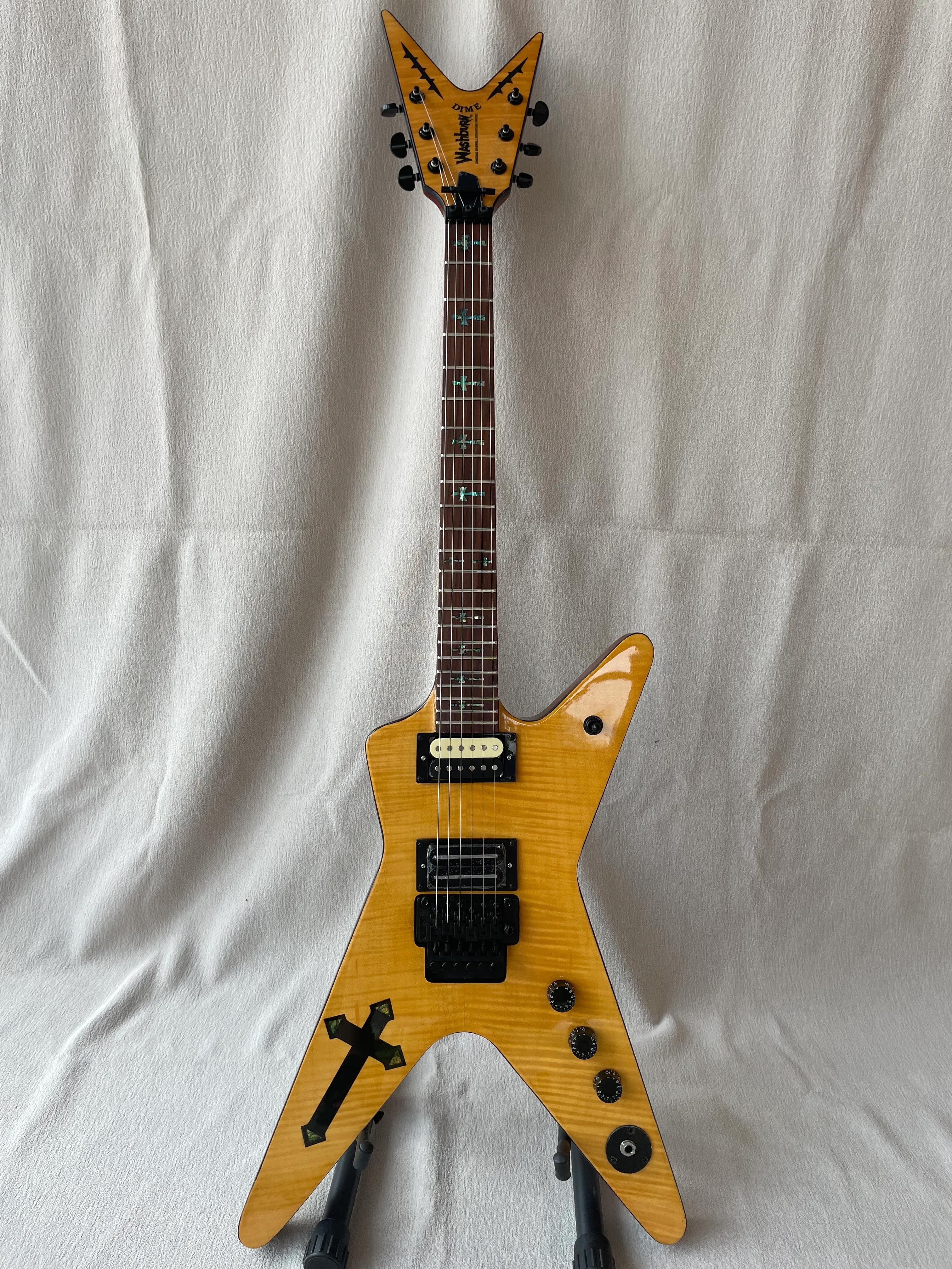 Anpassad Dimebag D3 Southern Cross Signature Model Electric Guitar Yellow Tiger