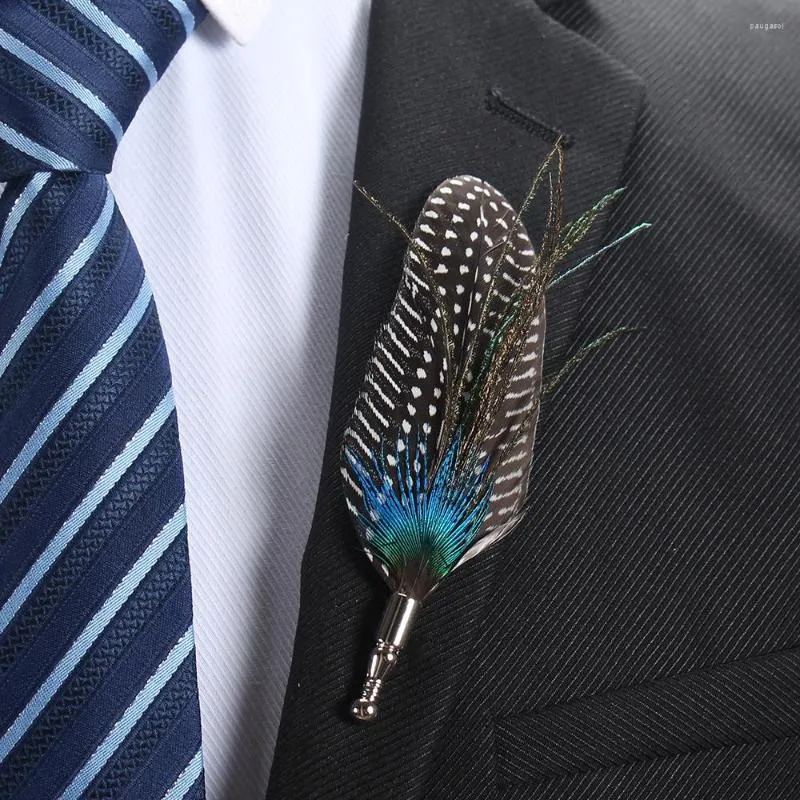 Brooches Feather Brooch Lapel Pin Fashion Designer Handmade Men Women Novelty Peacock Dress Suit Accessory Gift
