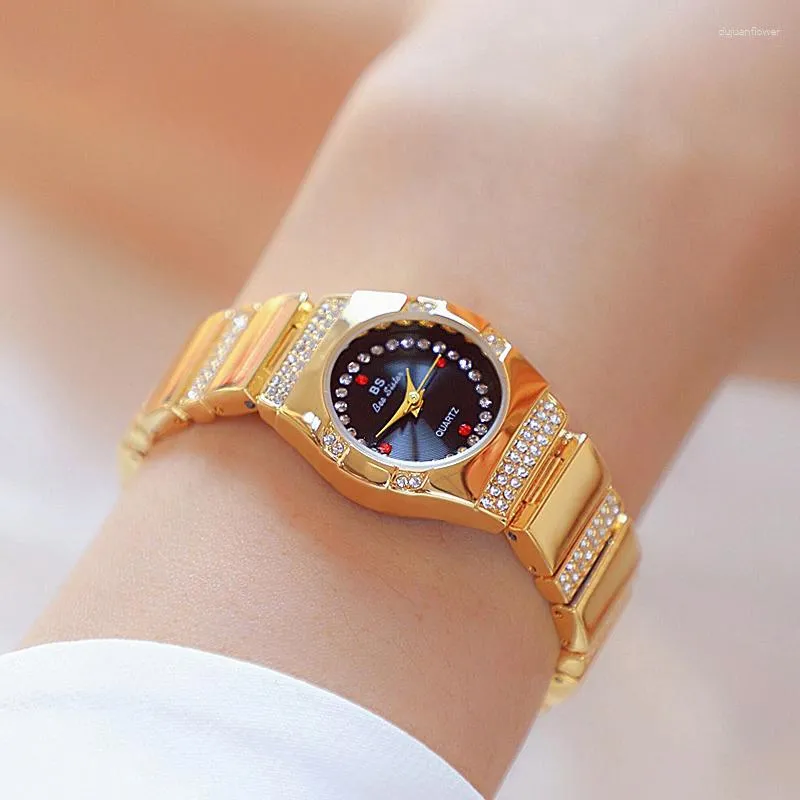 Horloges Diamanten Horloges Vrouw 2023 Uniek Goud Vrouwelijk Kristal Kleine Wijzerplaat Dames Montre Femme
