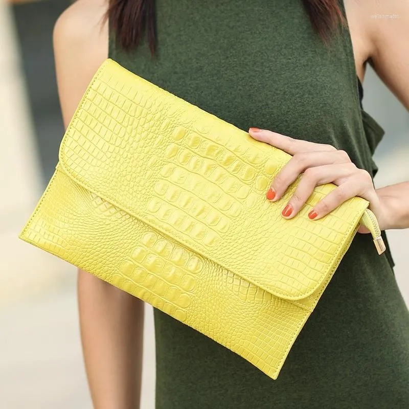 Sacos de noite mulheres envelope embreagem amarelo crocodilo padrão feminino couro genuíno ombro crossbody bolsas a1210