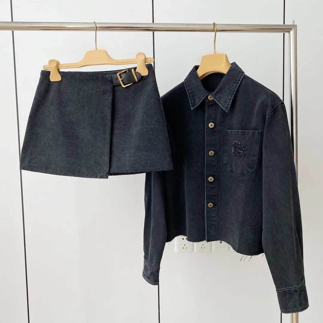 Black denim skirt outfit designer online cheap