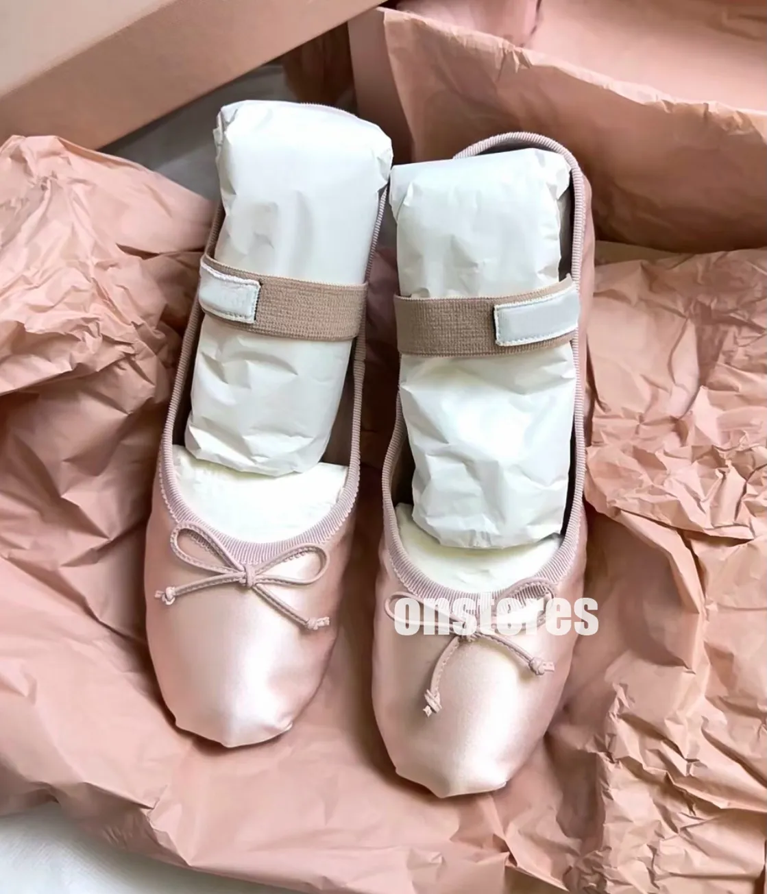 デザイナーMiui Miui Paris Ballet Flats Professional Miu Miu Dance Shoes Satin Ballerinas MM Platform Bowknot Sellow Mouth Single Shoe Flat Sandal