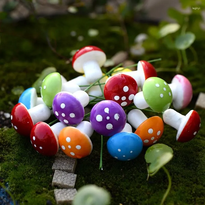 Garden Decorations Artificial Mini Mushroom Miniatures Fairy Statues Stakes Landscape Moss Terrarium Resin Crafts Potted Decor Ornament