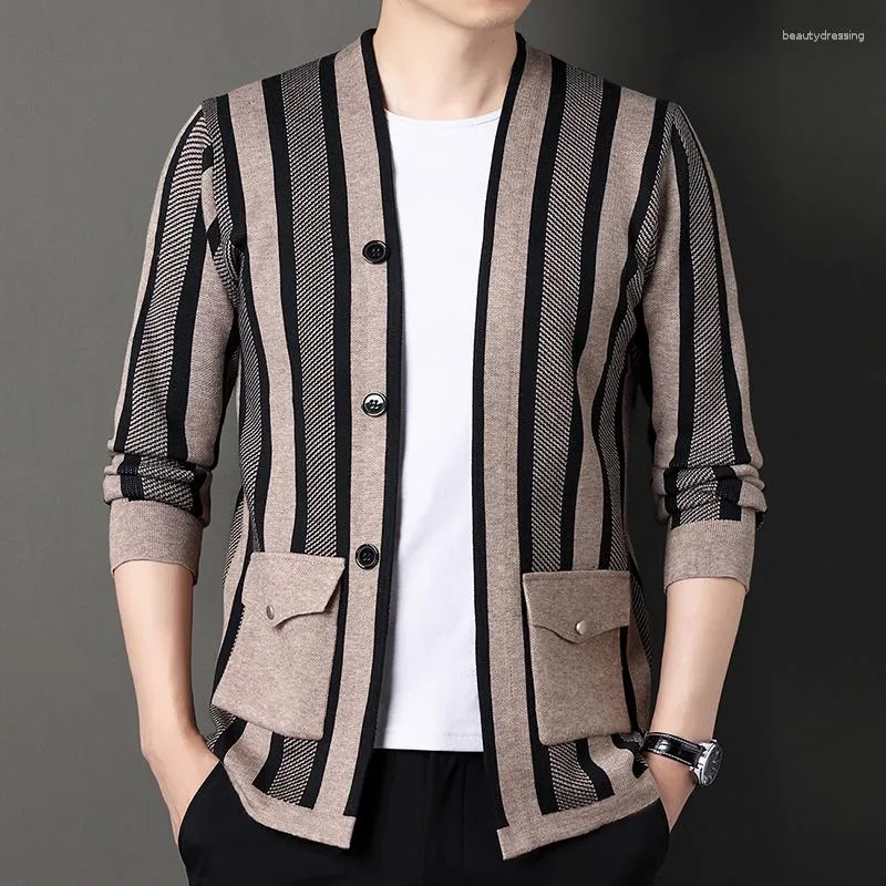 Giubbotti da uomo Autunno Cardigan Uomo Moda Maglioni a righe Cappotto Uomo Casual lavorato a maglia Carigan Maglione sottile Abbigliamento coreano 2023