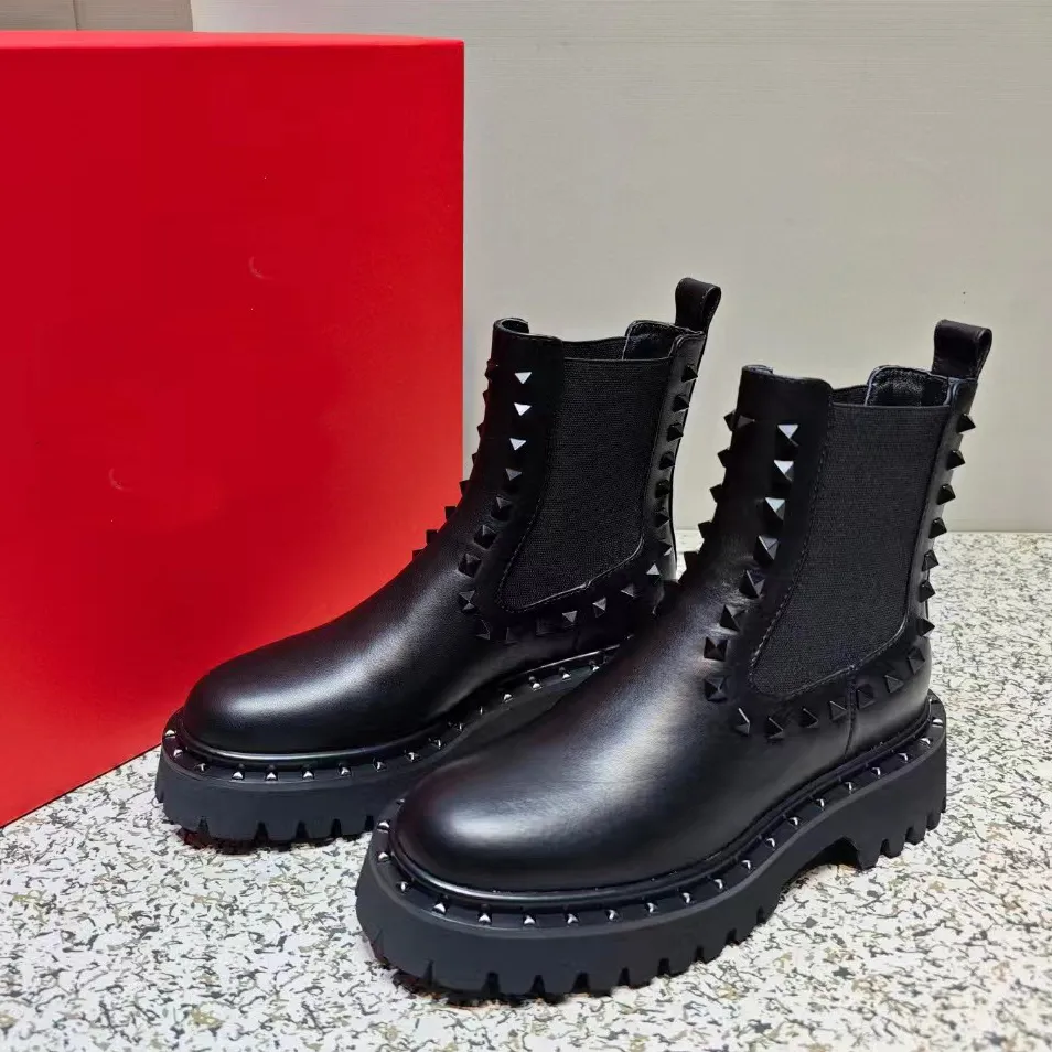 Flat round toe boots deals
