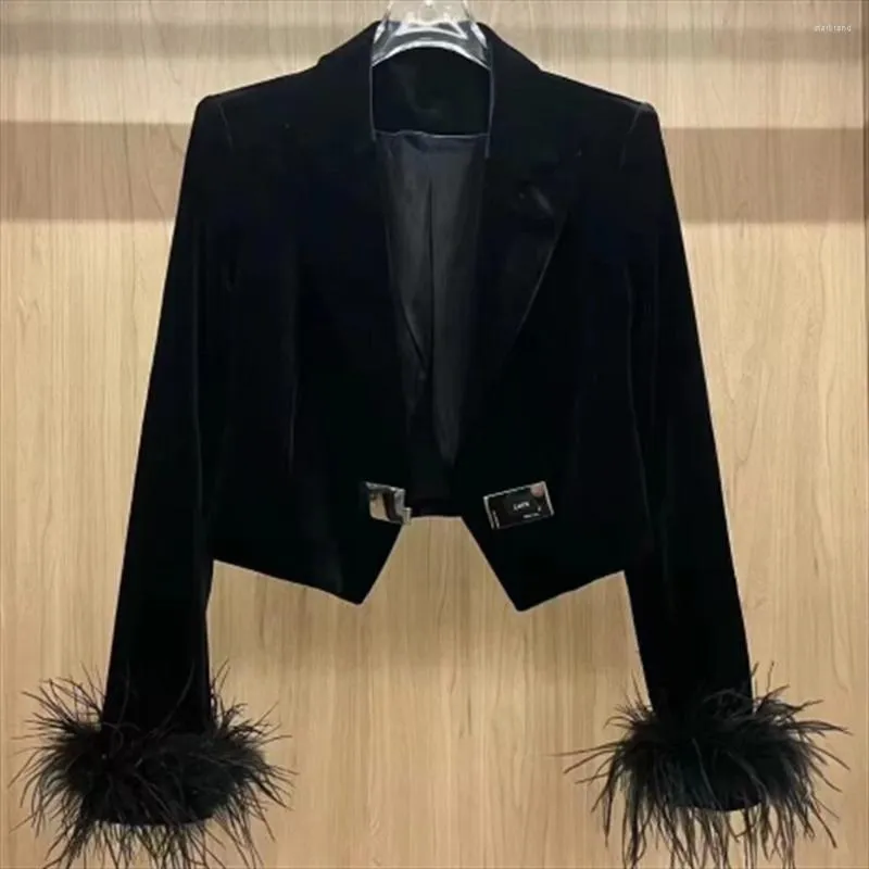 Kurtki damskie Lapel Long-Sleeved Ostrich Black Velvet Short Jacket Girl Abrigos Para Mjeres