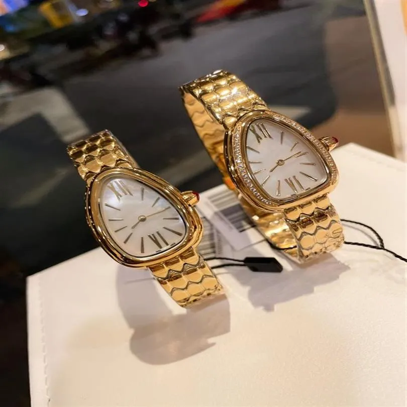 古典的なデザイナースネークウォッチレディース蛇の時計装飾ステンレス鋼の金と銀の三角ケース防水時計gift300p