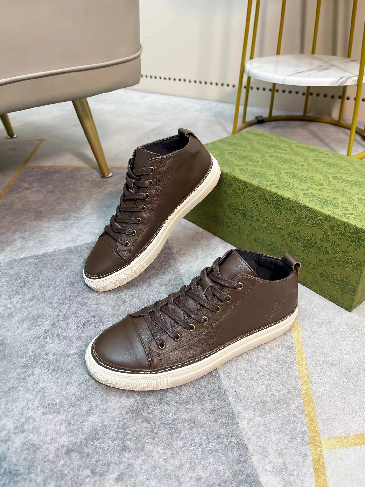 Baskets montantes en cuir véritable pour hommes, chaussures avec panneaux en daim, semelle de styliste célèbre, confortables, baskets d'extérieur, marche décontractée, EU38-45