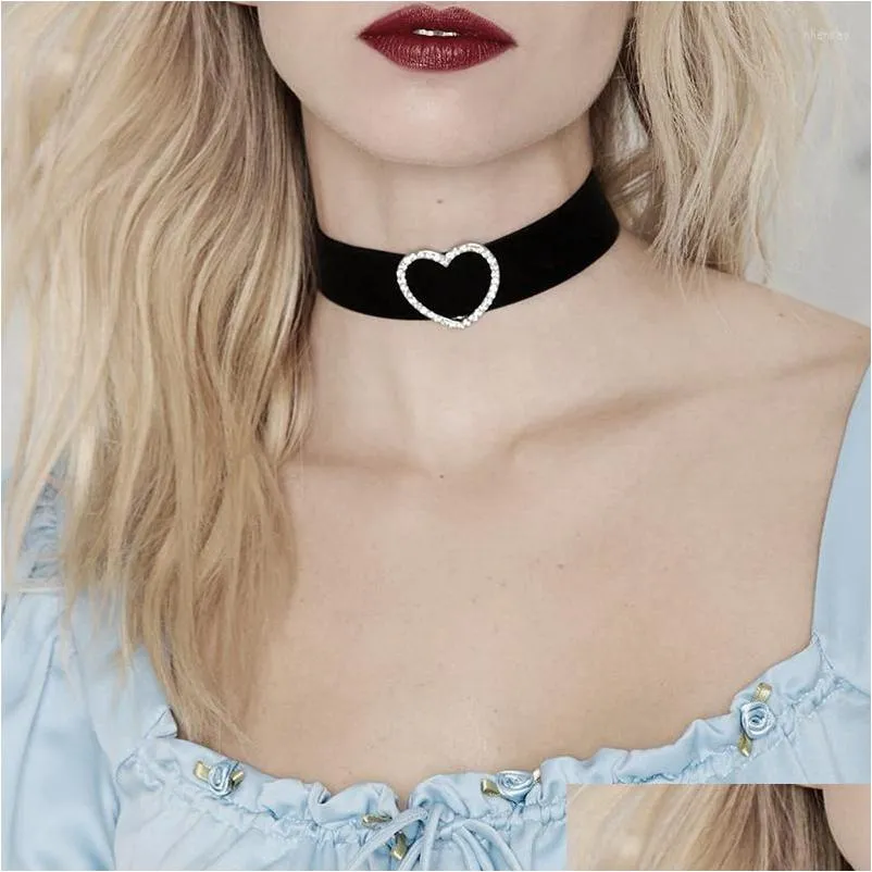 Chokers Choker Stylish Rhinestone Heart Necklace For Women Fashion Jewelry Black Veet Simple Wide Collares Kolye Gift Xx91 Drop Delive Dhnc3