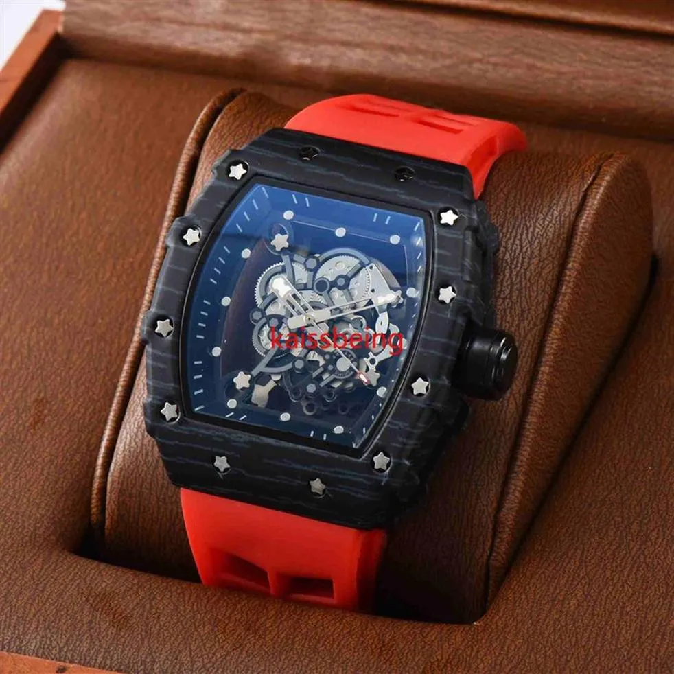 2022 New Men's Watch Casual Sports Watches Stylish dial design Dirt resistant silicone strap quartz watches3011