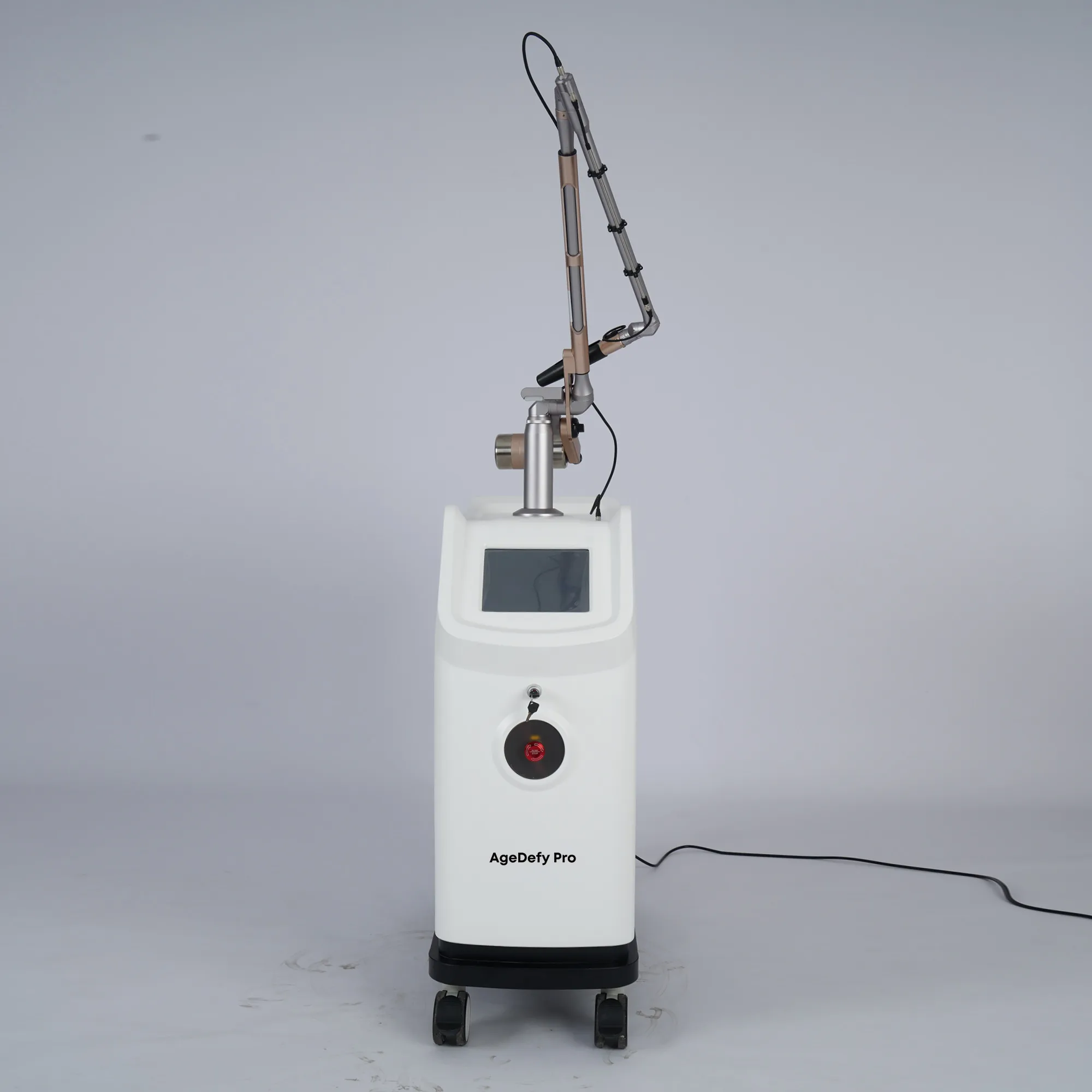 Instrument de beauté haut de gamme professionnel Q Switched Nd Yag Laser détatouage picoseconde détatouage Machine de beauté 2024 est le plus chaud