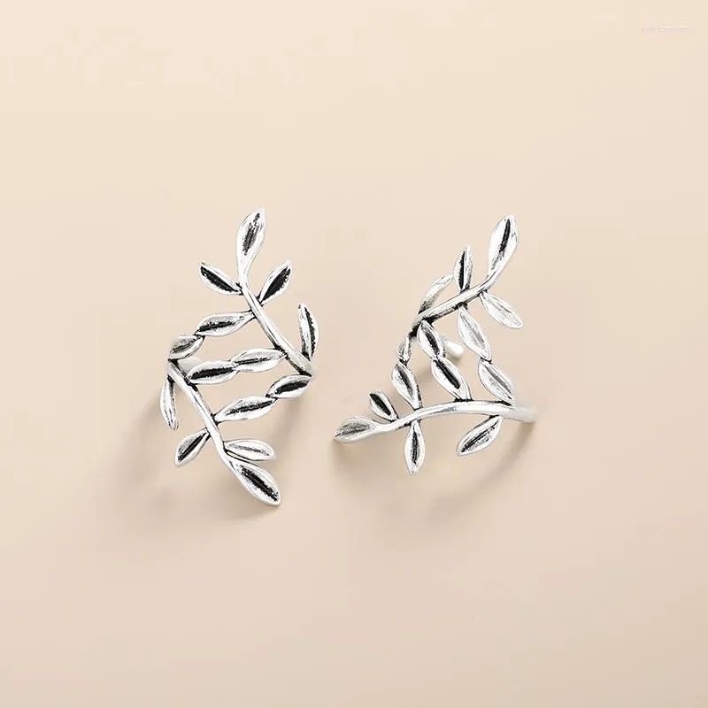 バックイヤリングHuitan Chic Leaf Shaped Clip On for Women Nonpiercing Ly Ear Cuffs Metal Silver Color/Gold Color Trend Jewelry