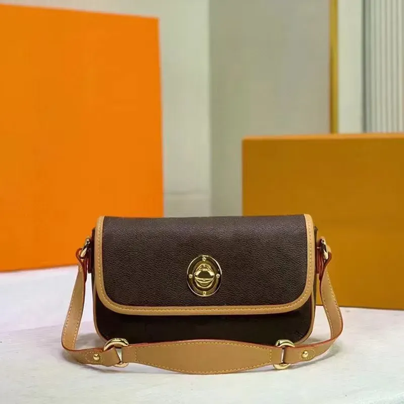5A Marka Lüks Tasarımcı Çantalar Vintage Küçük Altın Fasulye Under Equil Bag 2022 Kadın Moda Retro Tarzı Bir Omuz Çantaları Crossbody Çantalar Baskılı Renk Çantası