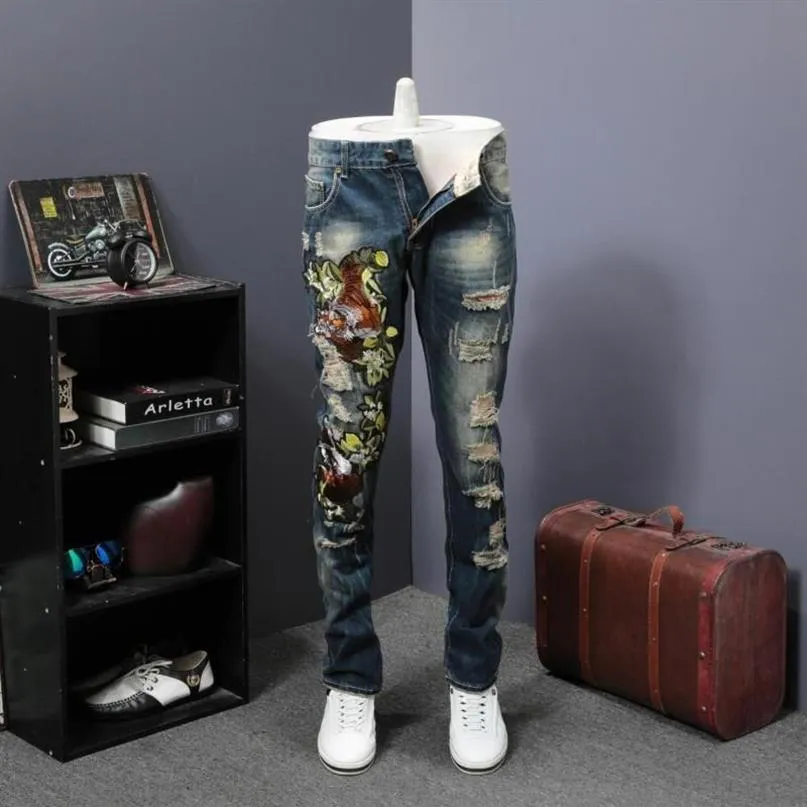 Homens bordados com nervuras jeans moto biker denim calça tigre flor bordado moda desinger jeans ribbe destruir buraco men258i