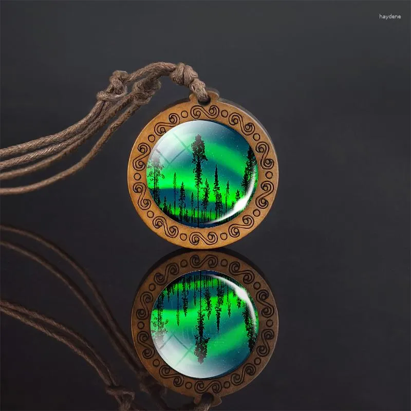 Pendentif Colliers Northern Lights Art Picture Collier lumineux Verre Bois Vintage Corde Chaîne Glow In The Dark