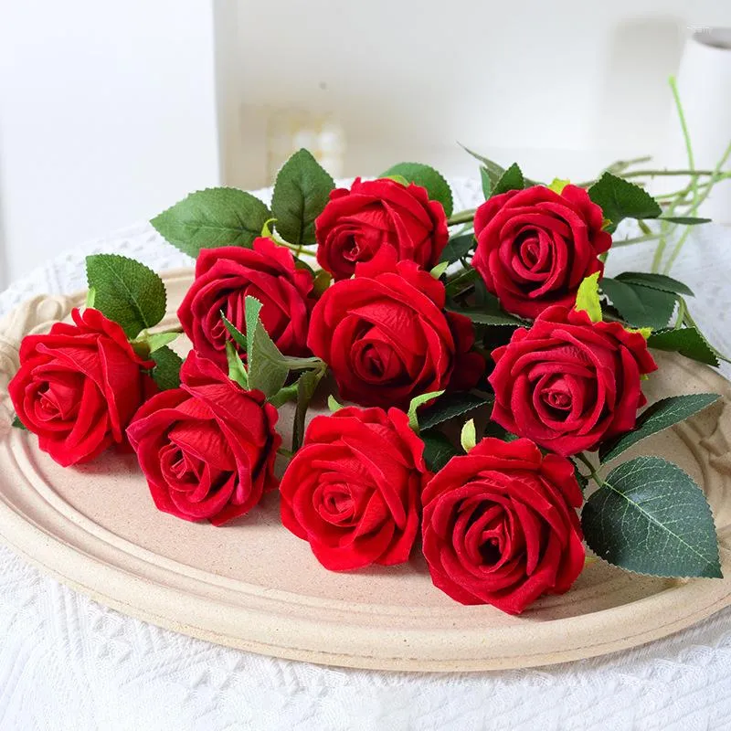 Fleurs décoratives 5/10pcs branche de rose artificielle soie roses rouges bouquet réaliste fausse plante pour la fête de mariage décoration de table à la maison