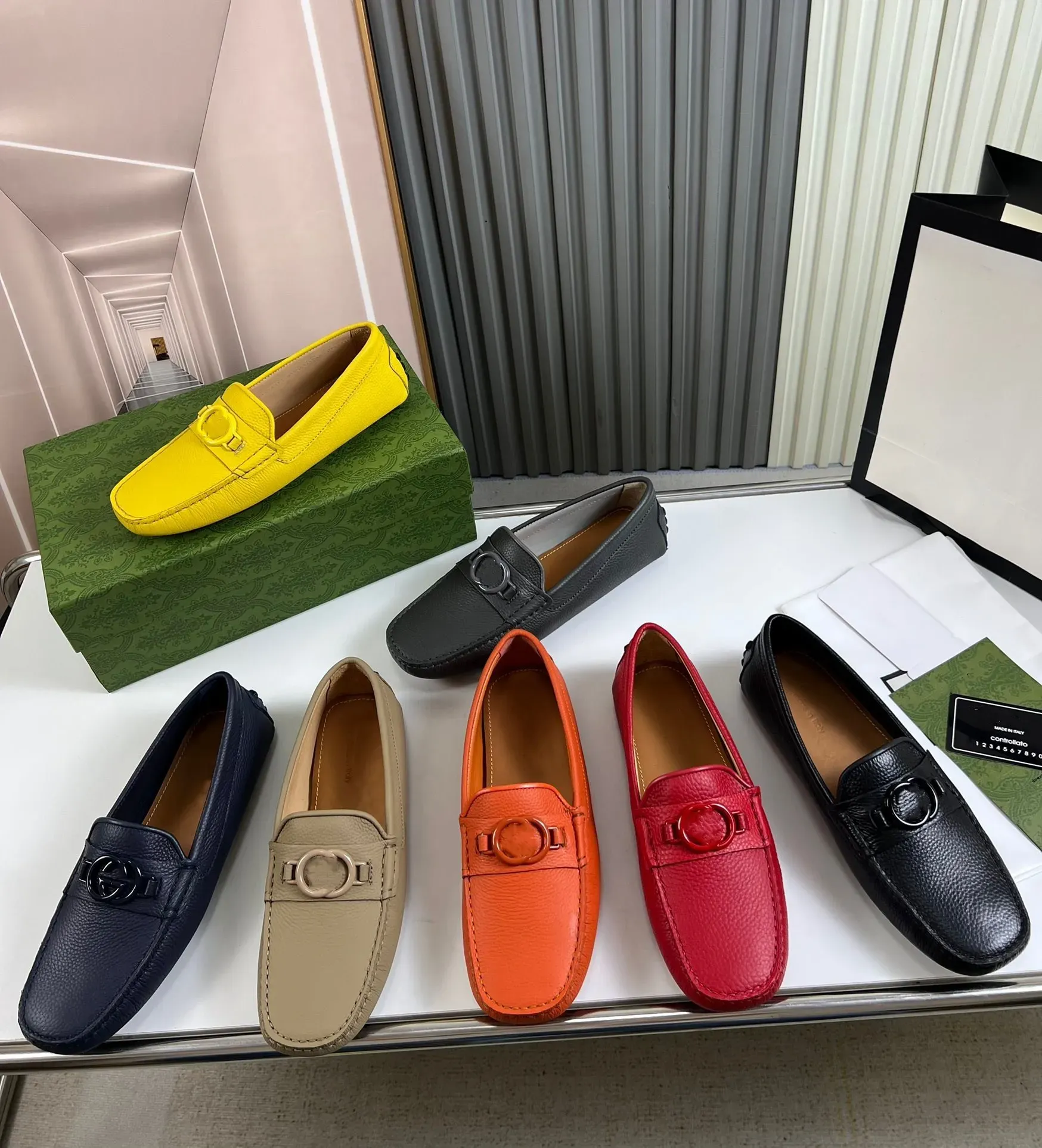 Luxe Designer Heren Loafers Schoenen Geel Blauw Oranje Mocassins Italiaanse Schoenen Instappers Heren Jurk Schoenen Originele Mannelijke Kantoor Feest Bruiloft Drive Casual Schoenen