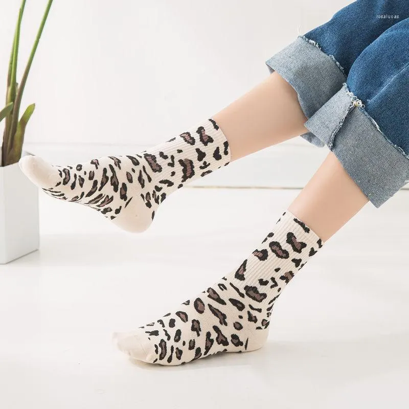Женские носки, модные детские носки с леопардовым принтом, корейская версия, средние хлопковые носки, модные, чистые